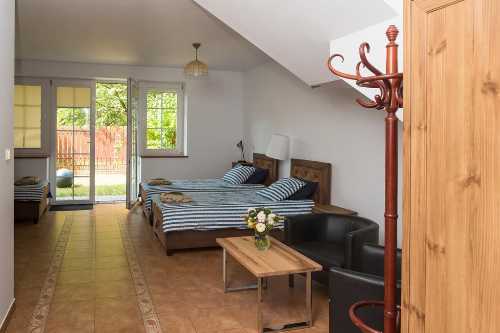 Villa Jeziorki 71 Warschau Zimmer foto